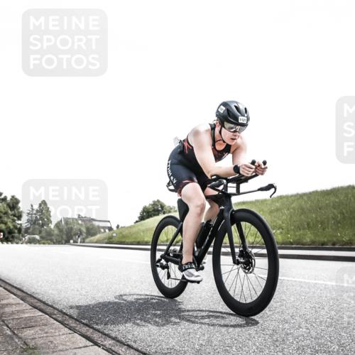 21.06.2026 - 29. Vierlanden-Triathlon H.Heesch http://msf.ph/oto/9907694 21.06.2026 13:14:35 Radfahren 1127 meine-sportfotos.de