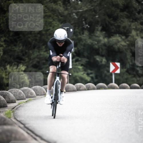 21.06.2026 - 29. Vierlanden-Triathlon H.Heesch http://msf.ph/oto/9907722 21.06.2026 09:23:10 Radfahren 14, 165 meine-sportfotos.de