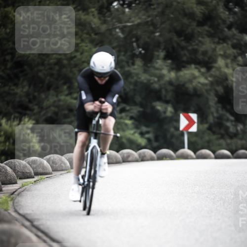21.06.2026 - 29. Vierlanden-Triathlon H.Heesch http://msf.ph/oto/9907728 21.06.2026 09:23:10 Radfahren 14, 165 meine-sportfotos.de