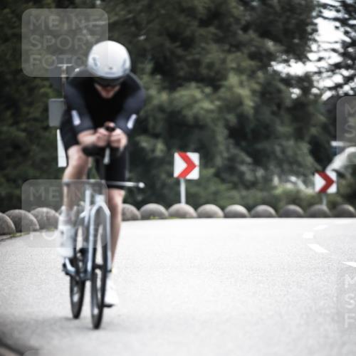 21.06.2026 - 29. Vierlanden-Triathlon H.Heesch http://msf.ph/oto/9907749 21.06.2026 09:23:10 Radfahren 14, 165 meine-sportfotos.de
