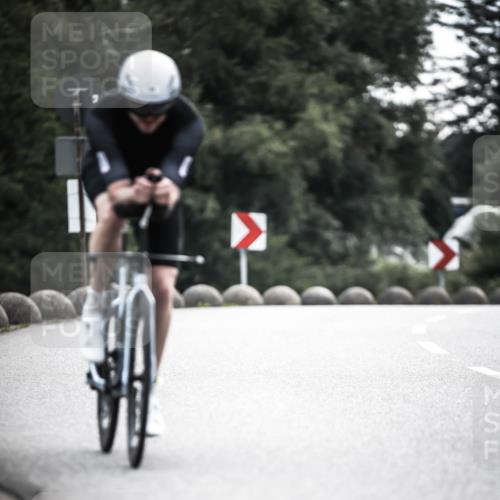21.06.2026 - 29. Vierlanden-Triathlon H.Heesch http://msf.ph/oto/9907752 21.06.2026 09:23:10 Radfahren 14, 165 meine-sportfotos.de