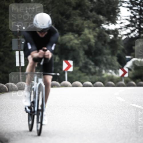 21.06.2026 - 29. Vierlanden-Triathlon H.Heesch http://msf.ph/oto/9907755 21.06.2026 09:23:10 Radfahren 14, 165 meine-sportfotos.de