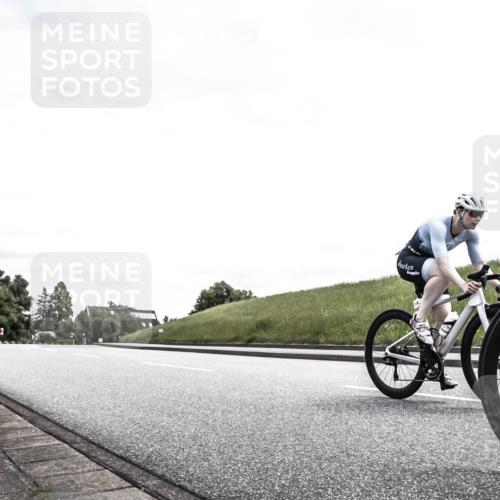 21.06.2026 - 29. Vierlanden-Triathlon H.Heesch http://msf.ph/oto/9907767 21.06.2026 13:18:08 Radfahren 1105, 1146, 1156, 1159 meine-sportfotos.de