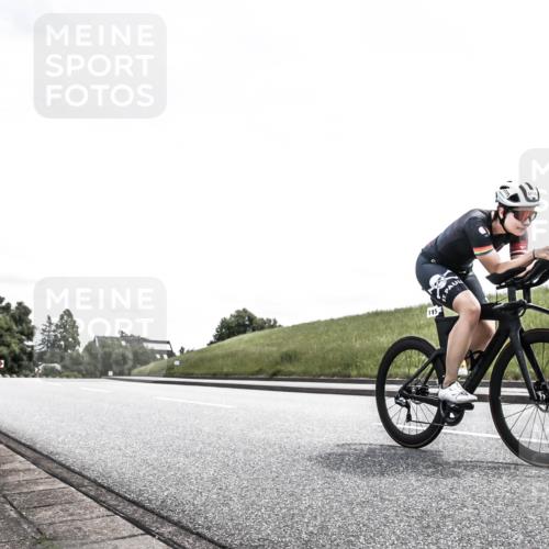 21.06.2026 - 29. Vierlanden-Triathlon H.Heesch http://msf.ph/oto/9907785 21.06.2026 13:18:41 Radfahren 1115 meine-sportfotos.de