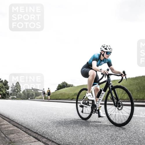 21.06.2026 - 29. Vierlanden-Triathlon H.Heesch http://msf.ph/oto/9907806 21.06.2026 13:21:24 Radfahren 1142 meine-sportfotos.de