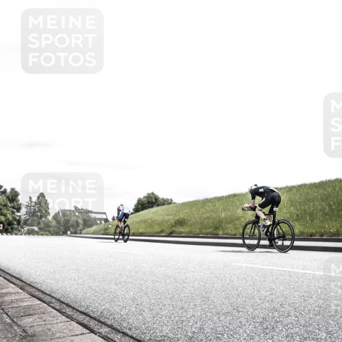21.06.2026 - 29. Vierlanden-Triathlon H.Heesch http://msf.ph/oto/9907823 21.06.2026 13:25:48 Radfahren 1028 meine-sportfotos.de