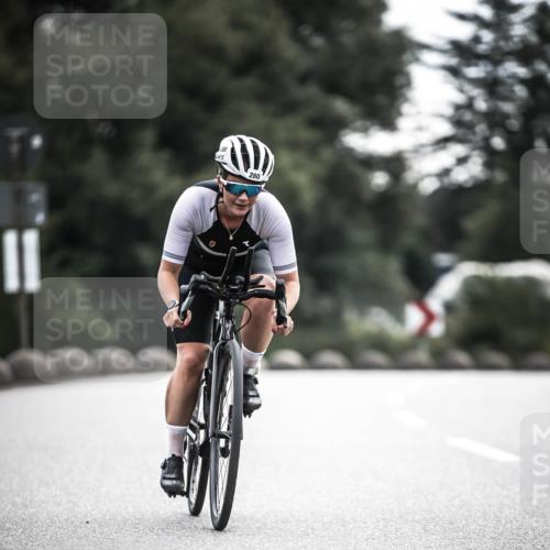 21.06.2026 - 29. Vierlanden-Triathlon H.Heesch http://msf.ph/oto/9907861 21.06.2026 09:23:26 Radfahren 265, 280 meine-sportfotos.de