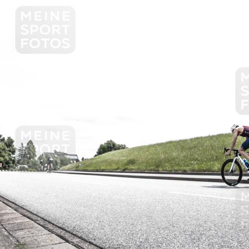 21.06.2026 - 29. Vierlanden-Triathlon H.Heesch http://msf.ph/oto/9907866 21.06.2026 13:28:26 Radfahren 1029, 1036 meine-sportfotos.de
