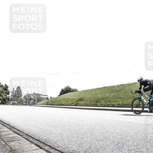 21.06.2026 - 29. Vierlanden-Triathlon H.Heesch http://msf.ph/oto/9907869 21.06.2026 13:28:28 Radfahren 1036 meine-sportfotos.de