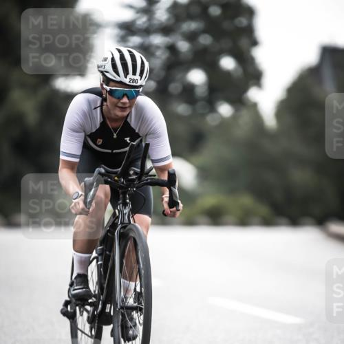 21.06.2026 - 29. Vierlanden-Triathlon H.Heesch http://msf.ph/oto/9907895 21.06.2026 09:23:27 Radfahren 280 meine-sportfotos.de