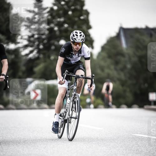 21.06.2026 - 29. Vierlanden-Triathlon H.Heesch http://msf.ph/oto/9907923 21.06.2026 10:26:36 Radfahren 46, 118, 119, 141, 177, 219, 278, 328, 353, 374, 386, 485, 488 meine-sportfotos.de