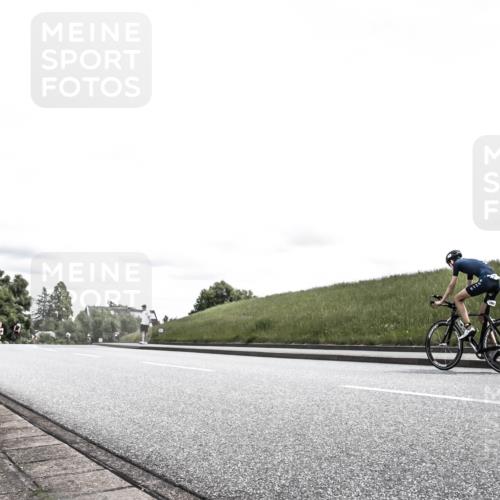 21.06.2026 - 29. Vierlanden-Triathlon H.Heesch http://msf.ph/oto/9907941 21.06.2026 13:32:39 Radfahren 1097, 1102, 1203 meine-sportfotos.de
