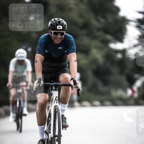 21.06.2026 - 29. Vierlanden-Triathlon H.Heesch http://msf.ph/oto/9907952 21.06.2026 09:23:42 Radfahren 91, 131, 166, 220, 252, 264, 266 meine-sportfotos.de