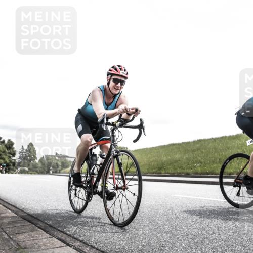 21.06.2026 - 29. Vierlanden-Triathlon H.Heesch http://msf.ph/oto/9907963 21.06.2026 13:33:06 Radfahren 1075, 1183, 1184, 1185, 1186 meine-sportfotos.de