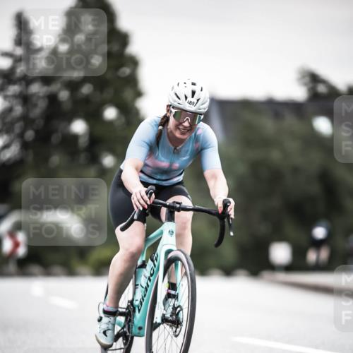 21.06.2026 - 29. Vierlanden-Triathlon H.Heesch http://msf.ph/oto/9907974 21.06.2026 10:26:43 Radfahren 58, 141, 177, 184, 219, 386, 485 meine-sportfotos.de