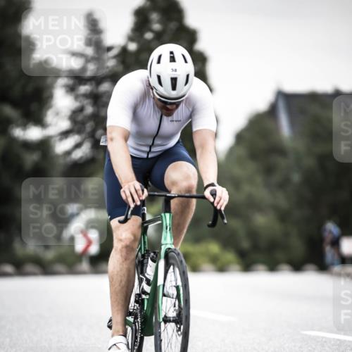 21.06.2026 - 29. Vierlanden-Triathlon H.Heesch http://msf.ph/oto/9907983 21.06.2026 10:26:44 Radfahren 58, 141, 177, 184, 219, 386, 485 meine-sportfotos.de