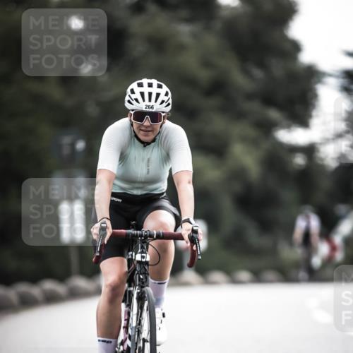 21.06.2026 - 29. Vierlanden-Triathlon H.Heesch http://msf.ph/oto/9908002 21.06.2026 09:23:43 Radfahren 91, 131, 155, 166, 220, 252, 264, 266 meine-sportfotos.de