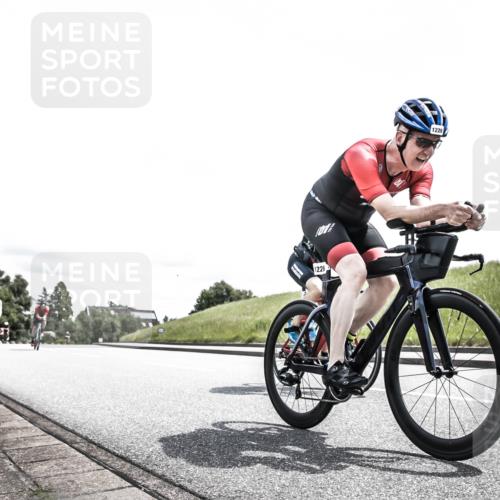 21.06.2026 - 29. Vierlanden-Triathlon H.Heesch http://msf.ph/oto/9908009 21.06.2026 13:34:21 Radfahren 1098, 1171, 1193, 1204, 1226, 1227 meine-sportfotos.de