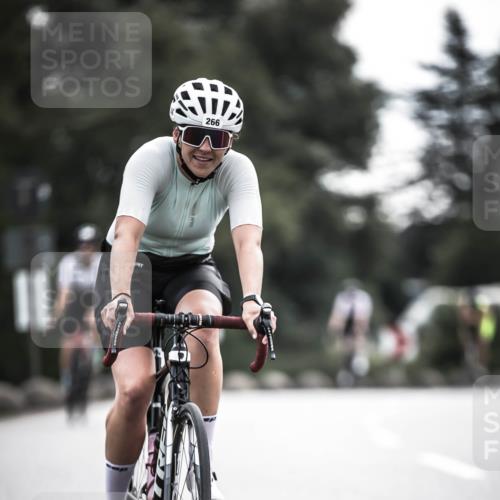 21.06.2026 - 29. Vierlanden-Triathlon H.Heesch http://msf.ph/oto/9908010 21.06.2026 09:23:43 Radfahren 91, 131, 155, 166, 220, 252, 264, 266 meine-sportfotos.de