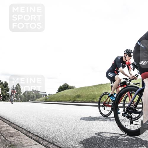 21.06.2026 - 29. Vierlanden-Triathlon H.Heesch http://msf.ph/oto/9908013 21.06.2026 13:34:21 Radfahren 1098, 1171, 1193, 1204, 1226, 1227 meine-sportfotos.de