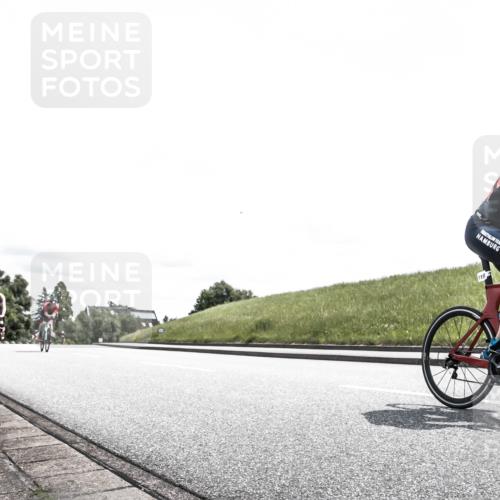 21.06.2026 - 29. Vierlanden-Triathlon H.Heesch http://msf.ph/oto/9908016 21.06.2026 13:34:21 Radfahren 1098, 1171, 1193, 1204, 1226, 1227 meine-sportfotos.de