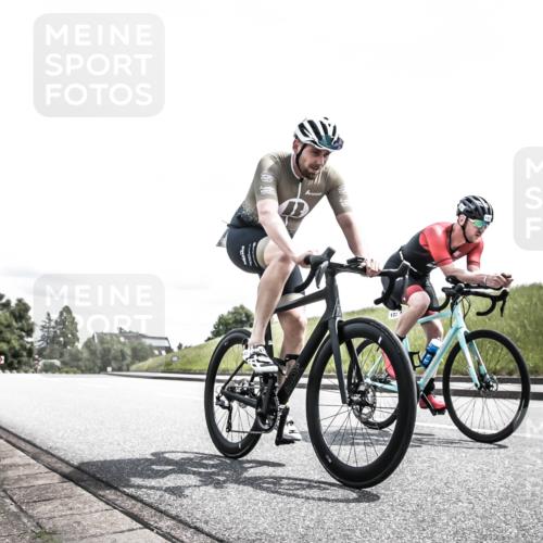 21.06.2026 - 29. Vierlanden-Triathlon H.Heesch http://msf.ph/oto/9908019 21.06.2026 13:34:22 Radfahren 1038, 1098, 1171, 1193, 1226, 1227 meine-sportfotos.de