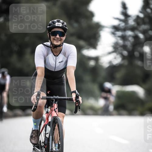 21.06.2026 - 29. Vierlanden-Triathlon H.Heesch http://msf.ph/oto/9908043 21.06.2026 09:23:46 Radfahren 131, 155, 166, 252, 264, 266, 301 meine-sportfotos.de