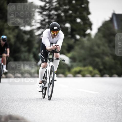 21.06.2026 - 29. Vierlanden-Triathlon H.Heesch http://msf.ph/oto/9908053 21.06.2026 10:26:55 Radfahren 112, 164, 388 meine-sportfotos.de