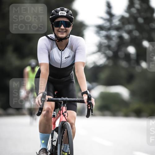 21.06.2026 - 29. Vierlanden-Triathlon H.Heesch http://msf.ph/oto/9908056 21.06.2026 09:23:46 Radfahren 131, 155, 166, 252, 264, 266, 301 meine-sportfotos.de