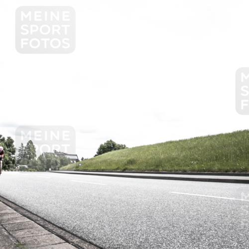 21.06.2026 - 29. Vierlanden-Triathlon H.Heesch http://msf.ph/oto/9908069 21.06.2026 13:34:27 Radfahren 1038, 1057, 1073, 1095, 1098 meine-sportfotos.de