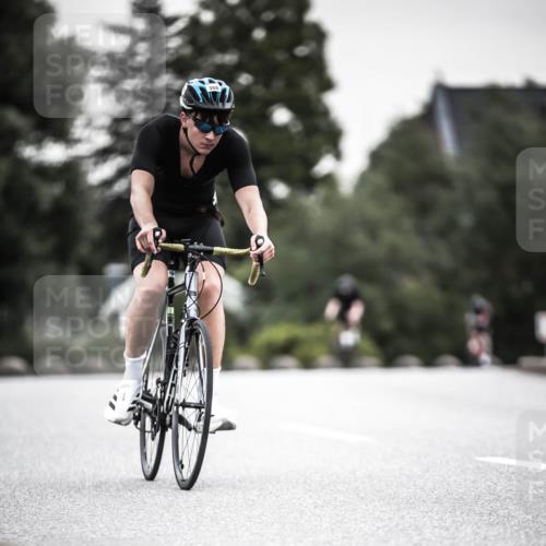 21.06.2026 - 29. Vierlanden-Triathlon H.Heesch http://msf.ph/oto/9908100 21.06.2026 10:26:57 Radfahren 45, 64, 112, 128, 164, 388, 624 meine-sportfotos.de
