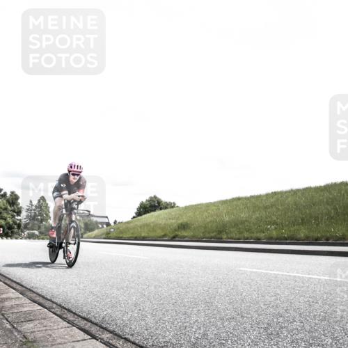 21.06.2026 - 29. Vierlanden-Triathlon H.Heesch http://msf.ph/oto/9908104 21.06.2026 13:34:29 Radfahren 1038, 1057, 1073, 1095 meine-sportfotos.de