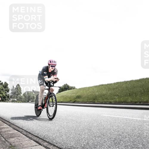 21.06.2026 - 29. Vierlanden-Triathlon H.Heesch http://msf.ph/oto/9908110 21.06.2026 13:34:29 Radfahren 1038, 1057, 1073, 1095 meine-sportfotos.de