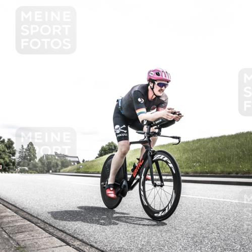 21.06.2026 - 29. Vierlanden-Triathlon H.Heesch http://msf.ph/oto/9908117 21.06.2026 13:34:29 Radfahren 1038, 1057, 1073, 1095 meine-sportfotos.de