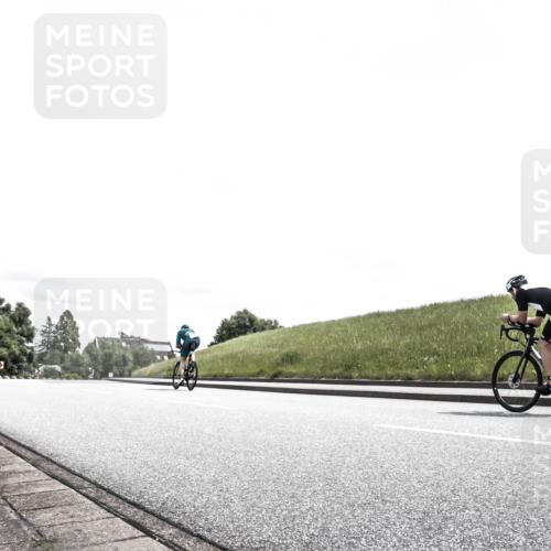 21.06.2026 - 29. Vierlanden-Triathlon H.Heesch http://msf.ph/oto/9908120 21.06.2026 13:34:32 Radfahren 1073, 1095 meine-sportfotos.de