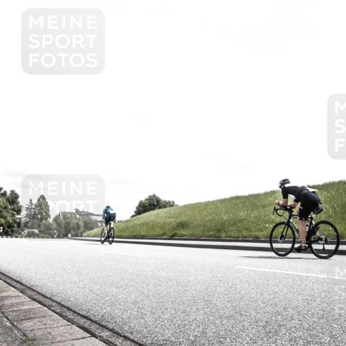 21.06.2026 - 29. Vierlanden-Triathlon H.Heesch http://msf.ph/oto/9908123 21.06.2026 13:34:33 Radfahren 1073 meine-sportfotos.de