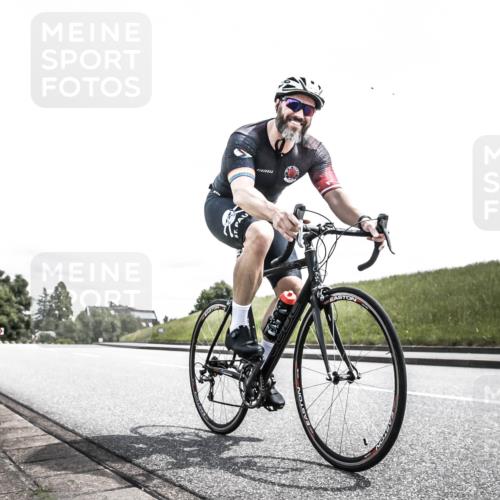 21.06.2026 - 29. Vierlanden-Triathlon H.Heesch http://msf.ph/oto/9908127 21.06.2026 13:35:11 Radfahren 1210 meine-sportfotos.de
