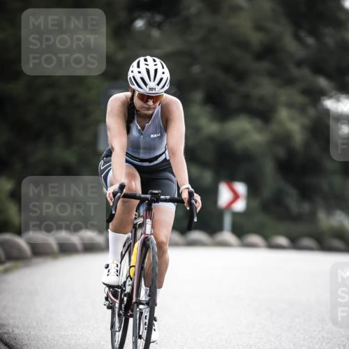21.06.2026 - 29. Vierlanden-Triathlon H.Heesch http://msf.ph/oto/9908131 21.06.2026 09:23:53 Radfahren 155, 175, 264, 301 meine-sportfotos.de
