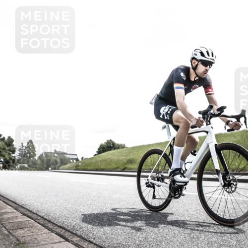21.06.2026 - 29. Vierlanden-Triathlon H.Heesch http://msf.ph/oto/9908143 21.06.2026 13:37:43 Radfahren 1096 meine-sportfotos.de