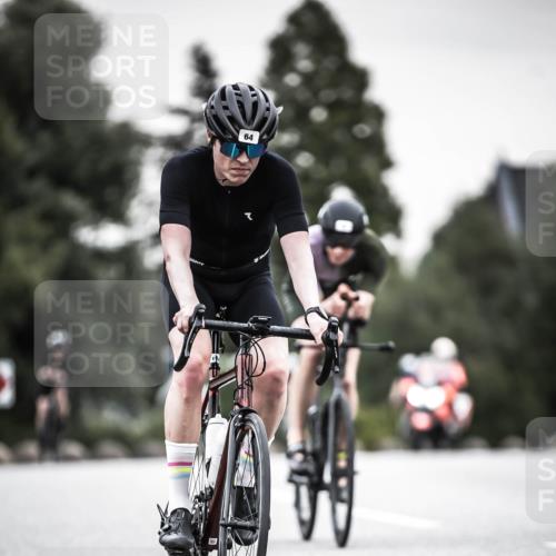 21.06.2026 - 29. Vierlanden-Triathlon H.Heesch http://msf.ph/oto/9908161 21.06.2026 10:27:04 Radfahren 43, 45, 64, 108, 128, 517, 600, 624 meine-sportfotos.de