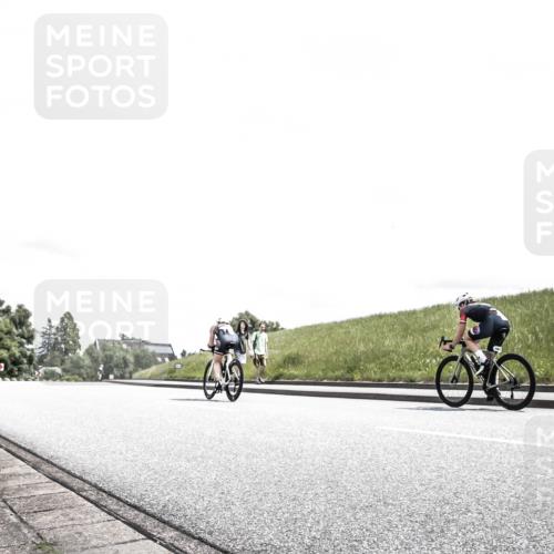 21.06.2026 - 29. Vierlanden-Triathlon H.Heesch http://msf.ph/oto/9908162 21.06.2026 13:42:42 Radfahren 1114, 1120, 1129 meine-sportfotos.de