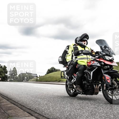 21.06.2026 - 29. Vierlanden-Triathlon H.Heesch http://msf.ph/oto/9908181 21.06.2026 14:34:49 Radfahren  meine-sportfotos.de