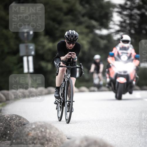 21.06.2026 - 29. Vierlanden-Triathlon H.Heesch http://msf.ph/oto/9908185 21.06.2026 10:27:08 Radfahren 24, 43, 45, 64, 89, 108, 486, 517, 600 meine-sportfotos.de