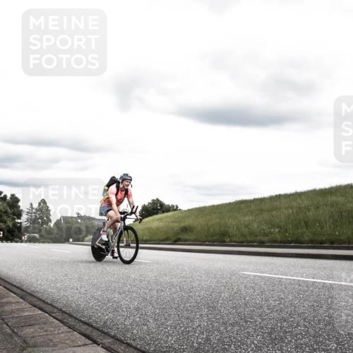 21.06.2026 - 29. Vierlanden-Triathlon H.Heesch http://msf.ph/oto/9908195 21.06.2026 14:39:04 Radfahren  meine-sportfotos.de