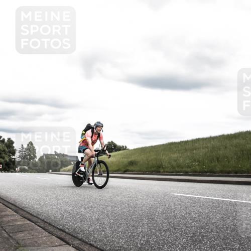 21.06.2026 - 29. Vierlanden-Triathlon H.Heesch http://msf.ph/oto/9908198 21.06.2026 14:39:04 Radfahren  meine-sportfotos.de