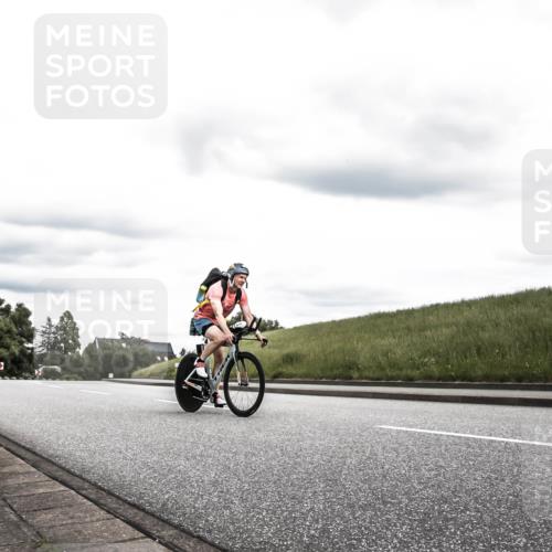 21.06.2026 - 29. Vierlanden-Triathlon H.Heesch http://msf.ph/oto/9908201 21.06.2026 14:39:04 Radfahren  meine-sportfotos.de