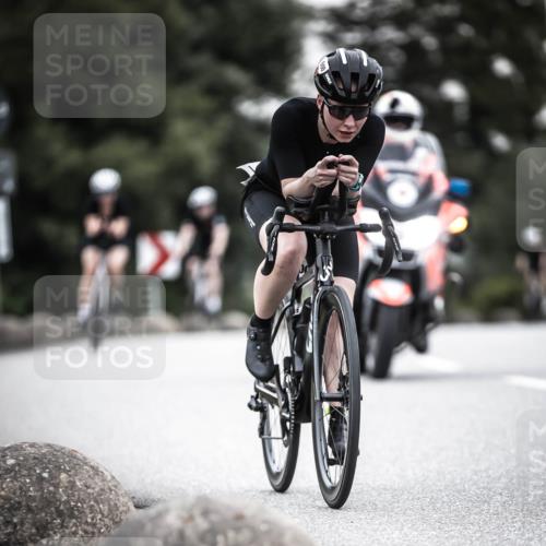 21.06.2026 - 29. Vierlanden-Triathlon H.Heesch http://msf.ph/oto/9908210 21.06.2026 10:27:08 Radfahren 24, 43, 45, 64, 89, 108, 486, 517, 600 meine-sportfotos.de