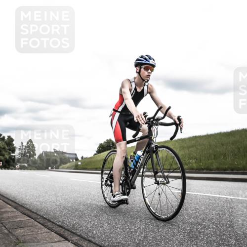 21.06.2026 - 29. Vierlanden-Triathlon H.Heesch http://msf.ph/oto/9908211 21.06.2026 14:42:14 Radfahren 1246 meine-sportfotos.de