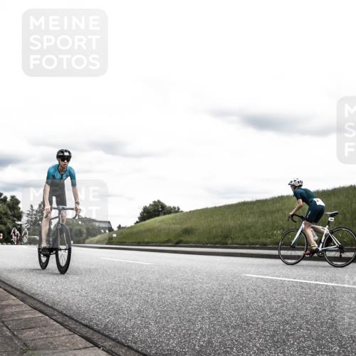 21.06.2026 - 29. Vierlanden-Triathlon H.Heesch http://msf.ph/oto/9908223 21.06.2026 14:42:32 Radfahren 1247, 1251, 1252 meine-sportfotos.de