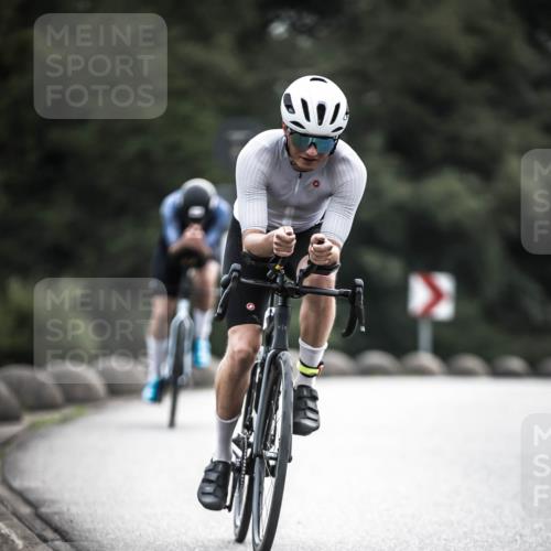 21.06.2026 - 29. Vierlanden-Triathlon H.Heesch http://msf.ph/oto/9908239 21.06.2026 09:24:08 Radfahren 62, 145, 184 meine-sportfotos.de